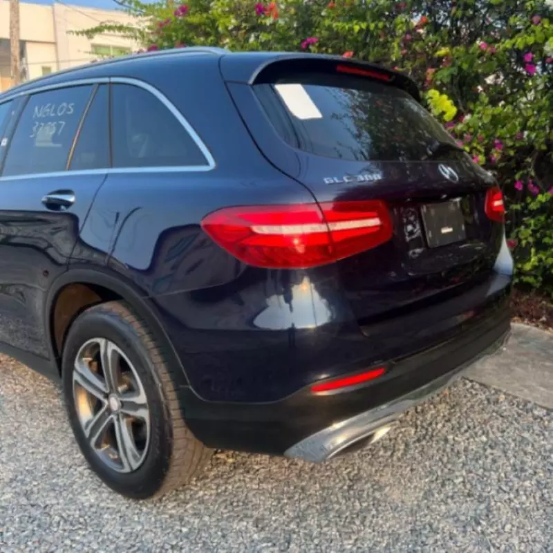 Mercedes-Benz GLC 300   - 2017