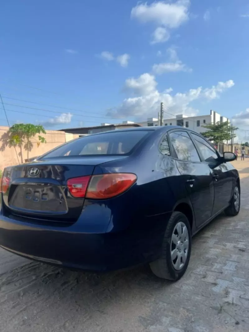Hyundai Avente   - 2009