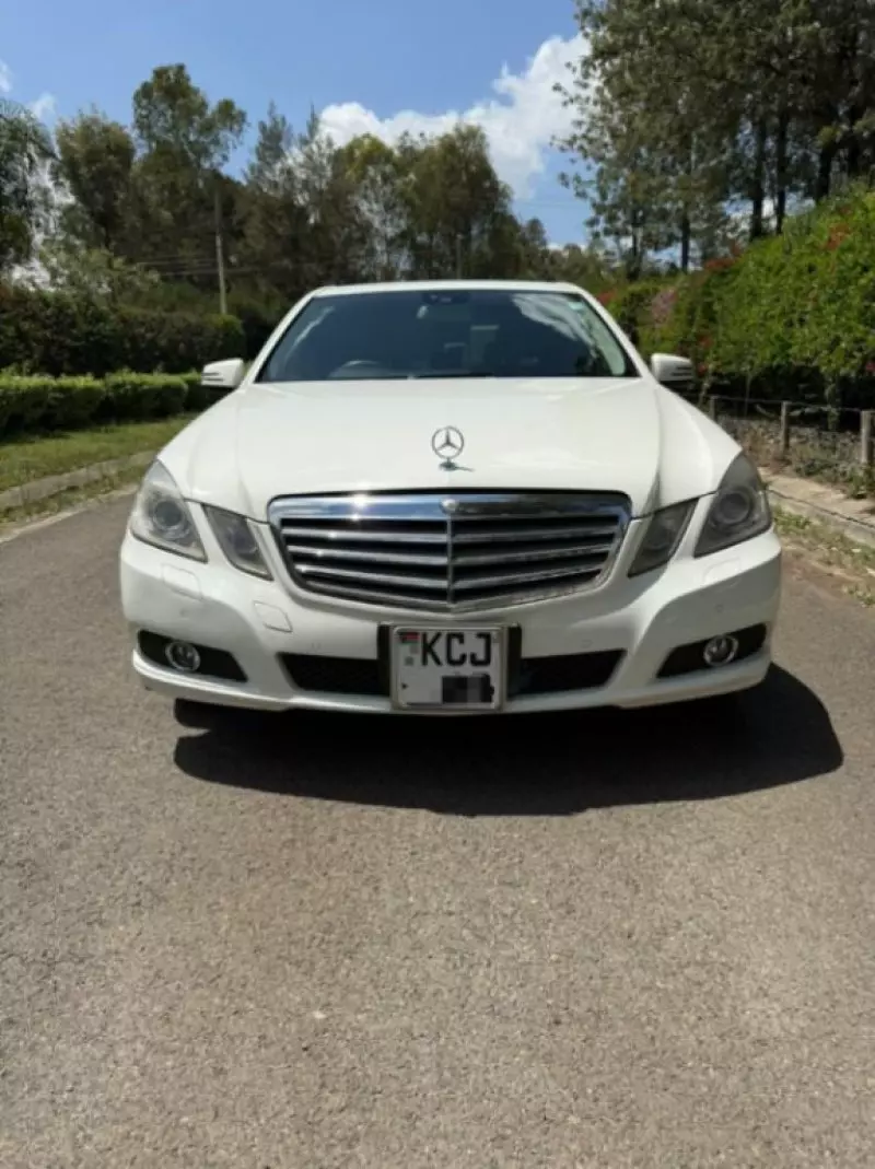 Mercedes-Benz E250