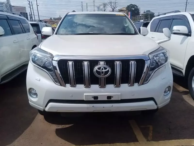 Toyota Landcruiser Prado   - 2016