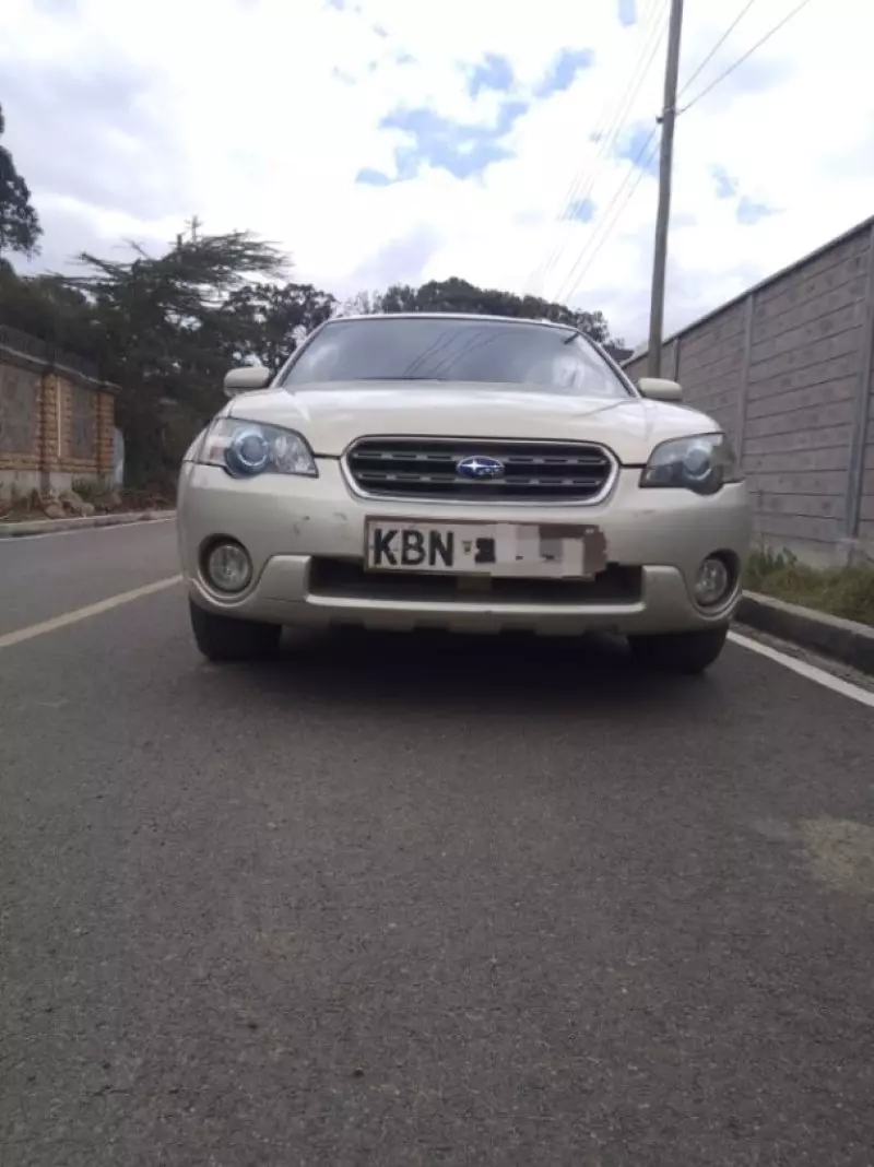 Subaru Outback   - 2004