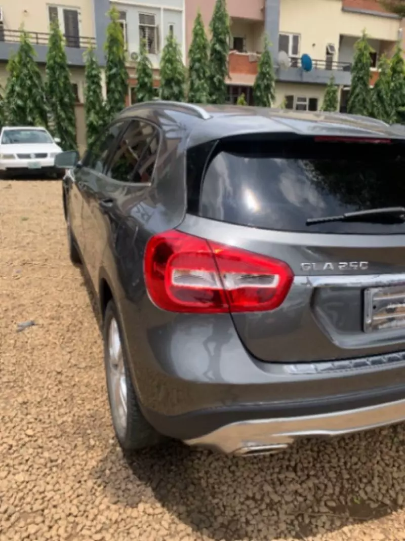 Mercedes-Benz GLA 250   - 2014
