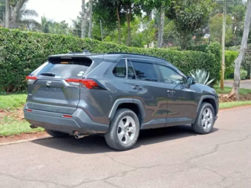 Toyota Rav4   - 2016
