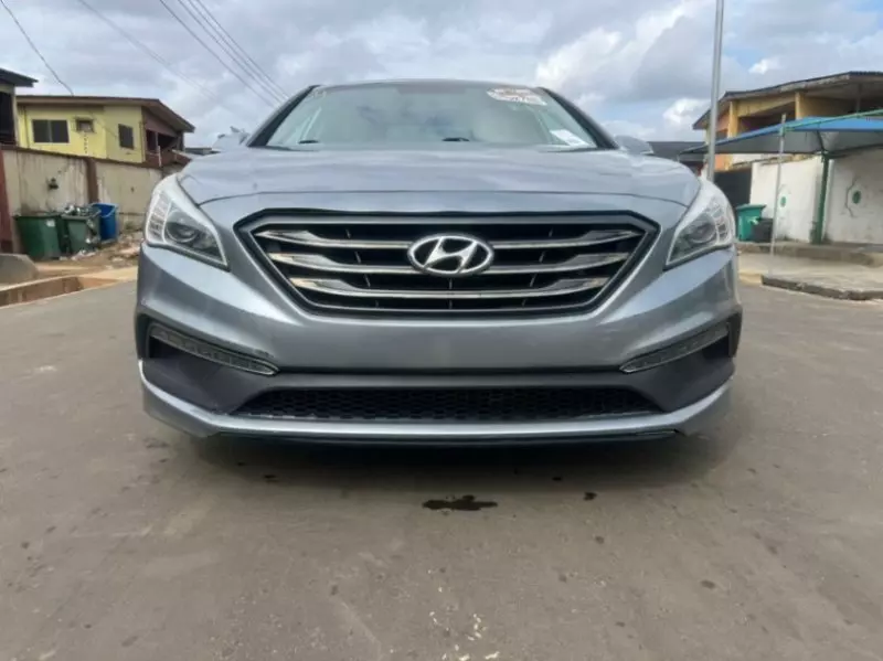 Hyundai Sonata   - 2015