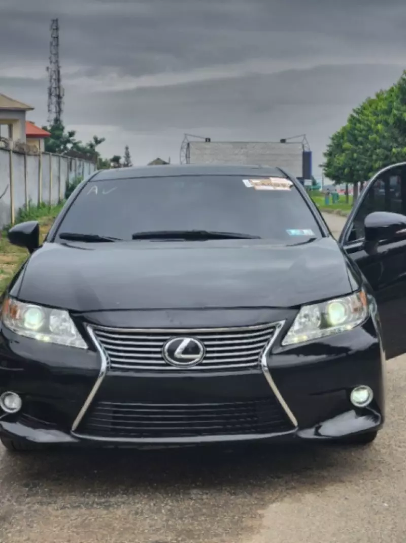 Lexus ES 350   - 2015