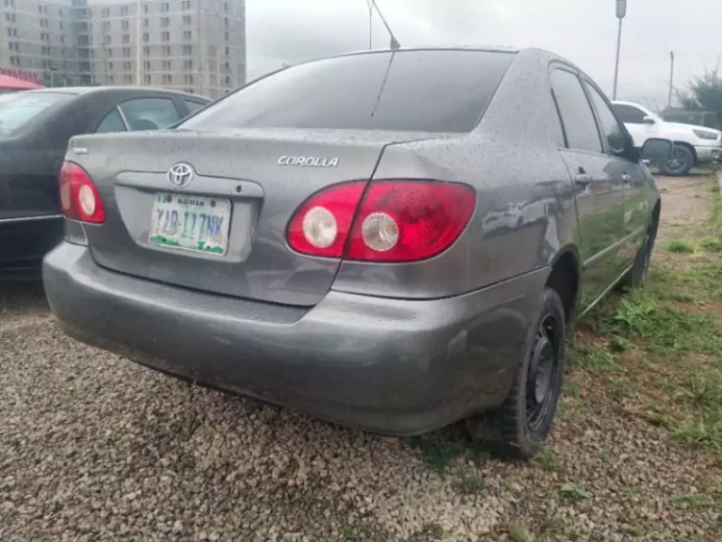 Toyota Corolla   - 2006