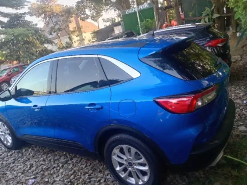 Ford Escape   - 2021