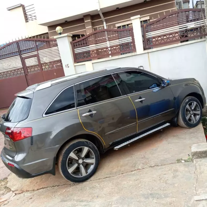 Acura MDX   - 2010