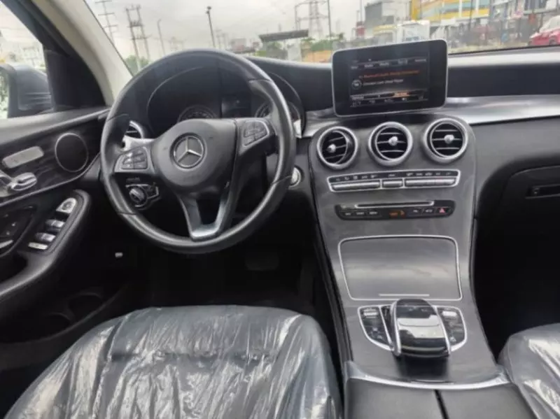 Mercedes-Benz GLC 300   - 2018