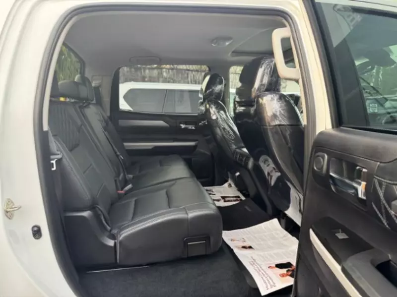 Toyota Tundra   - 2020