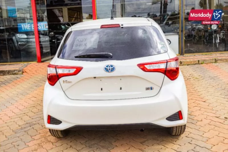 Toyota vitz hybrid   - 2018