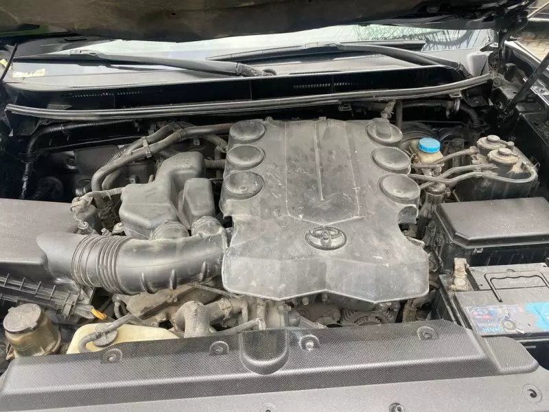 Toyota Landcruiser Prado   - 2012