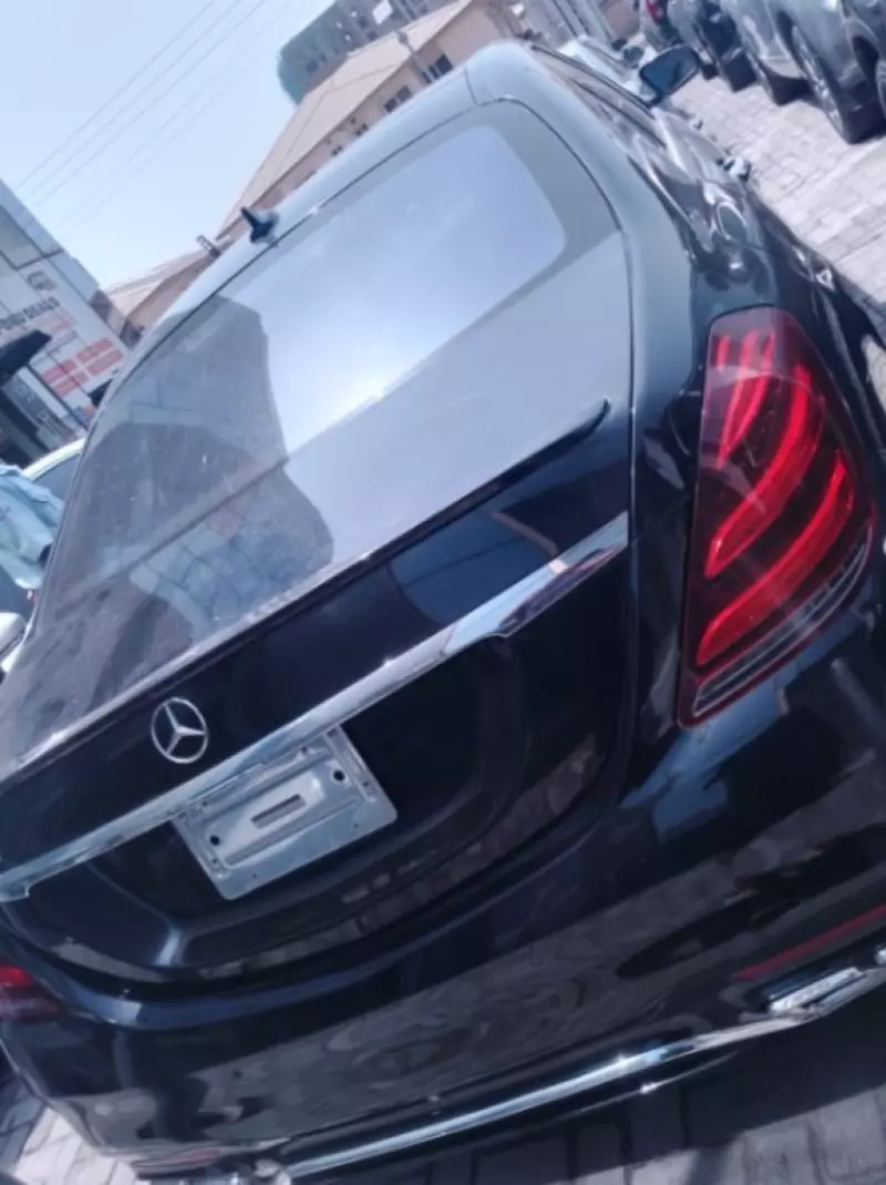 Mercedes-Benz S 550