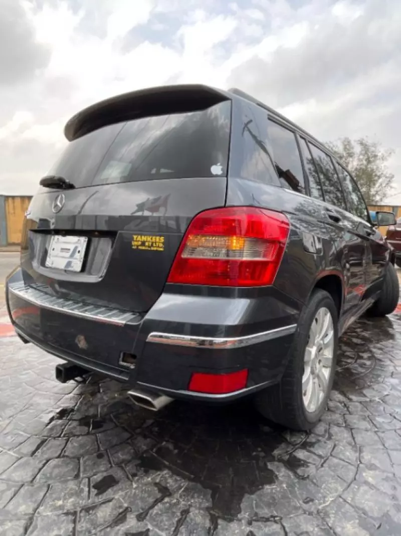 Mercedes-Benz GLK 350   - 2011