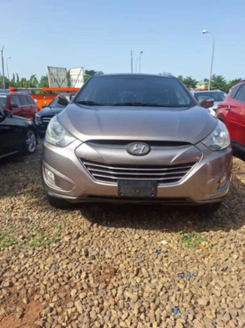 Hyundai TUCSON 2,0L BVA/ Cuir 4x4 GLS   - 2013
