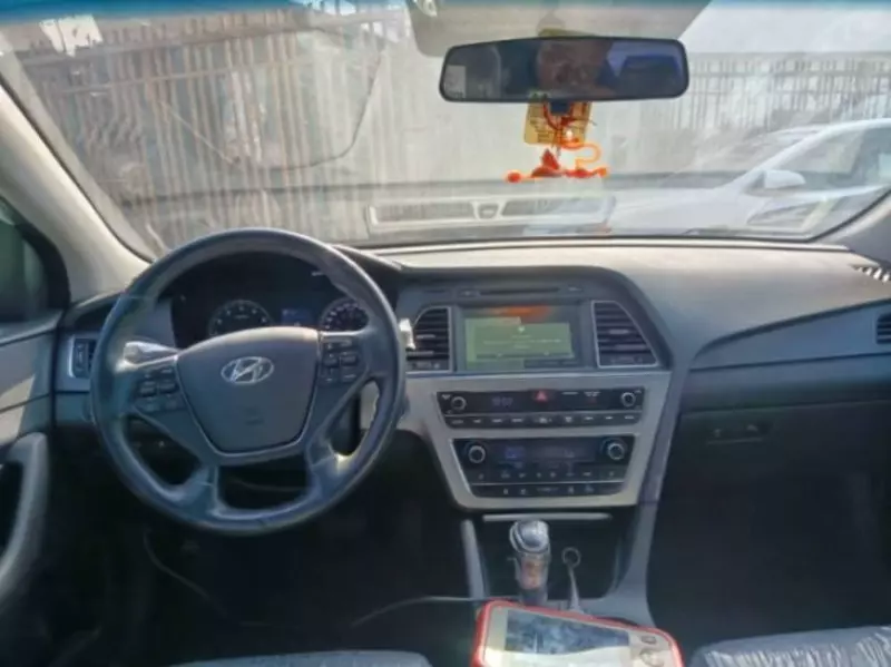 Hyundai Sonata   - 2016