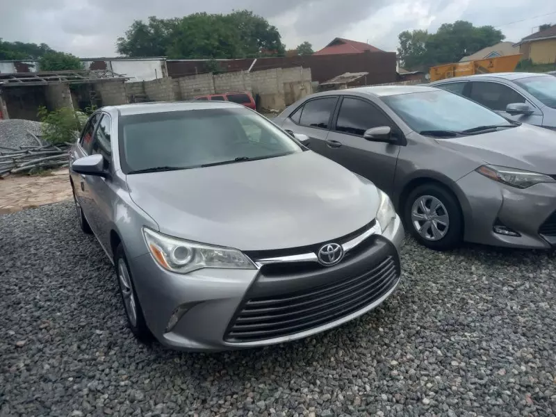 Toyota Camry   - 2017