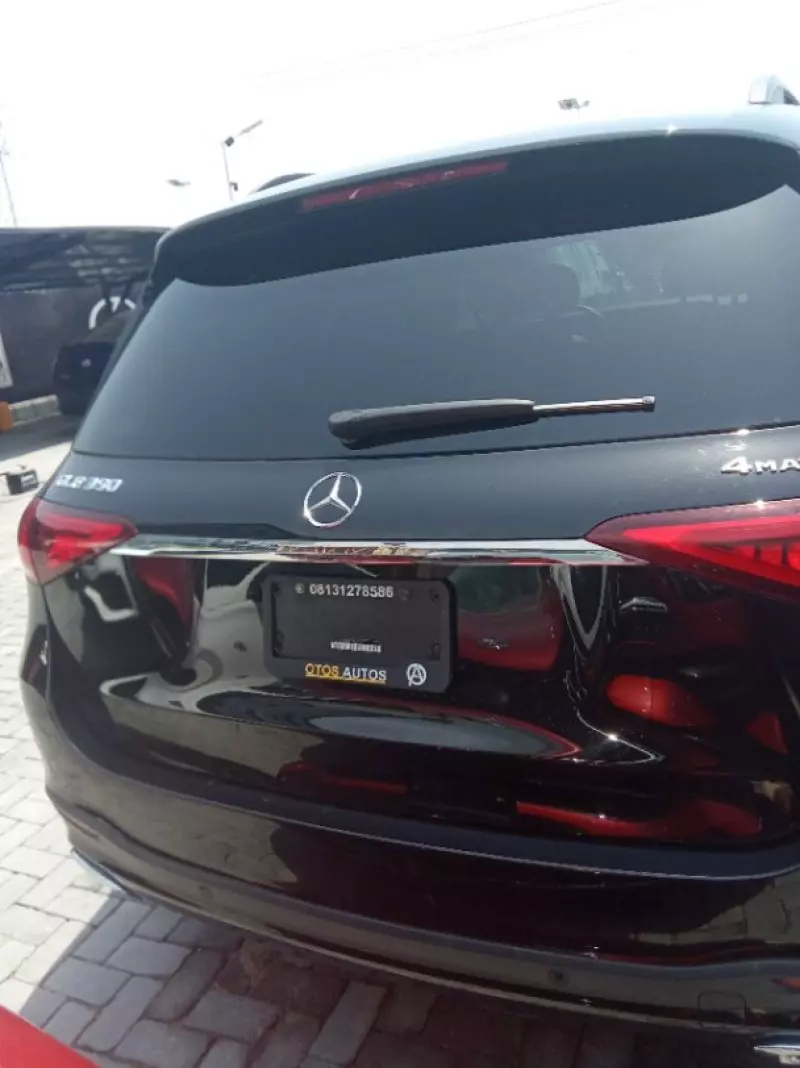 Mercedes-Benz GLE-Class   - 2022