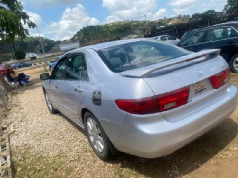 Honda Accord   - 2009