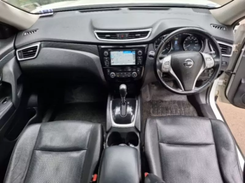 Nissan X-Trail   - 2015