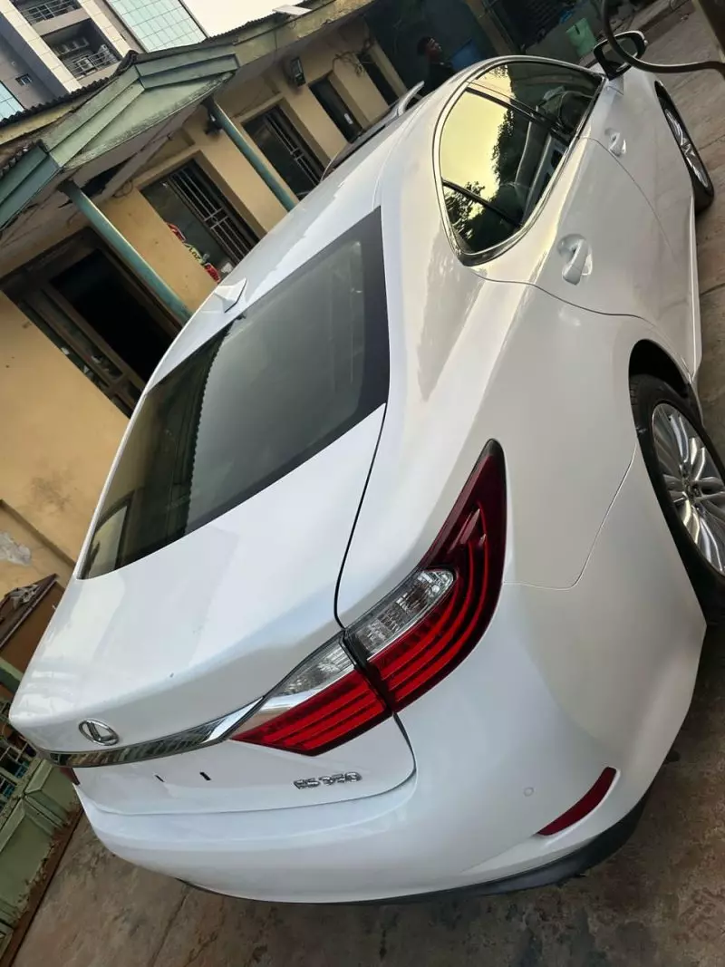 Lexus ES 350   - 2013