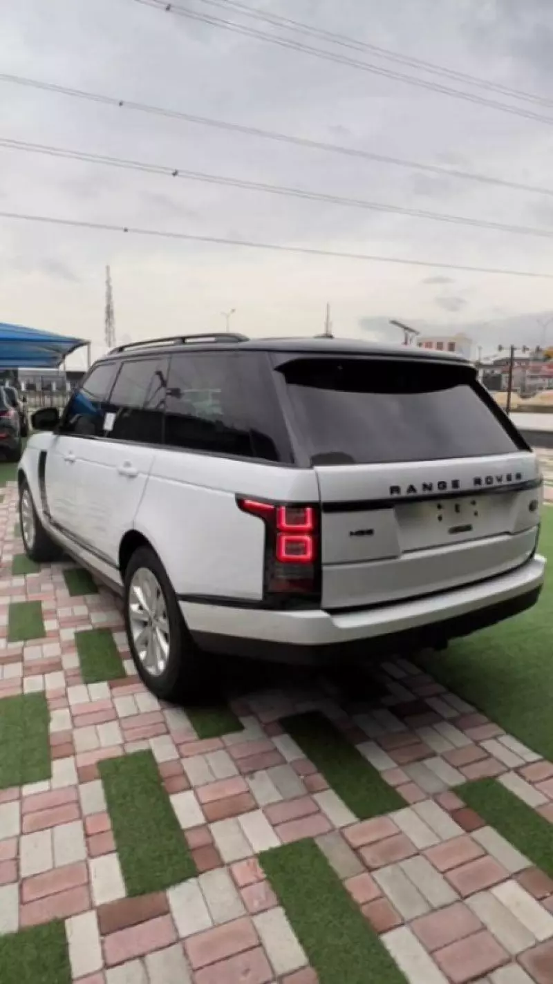 RANGE ROVER Vogue   - 2013