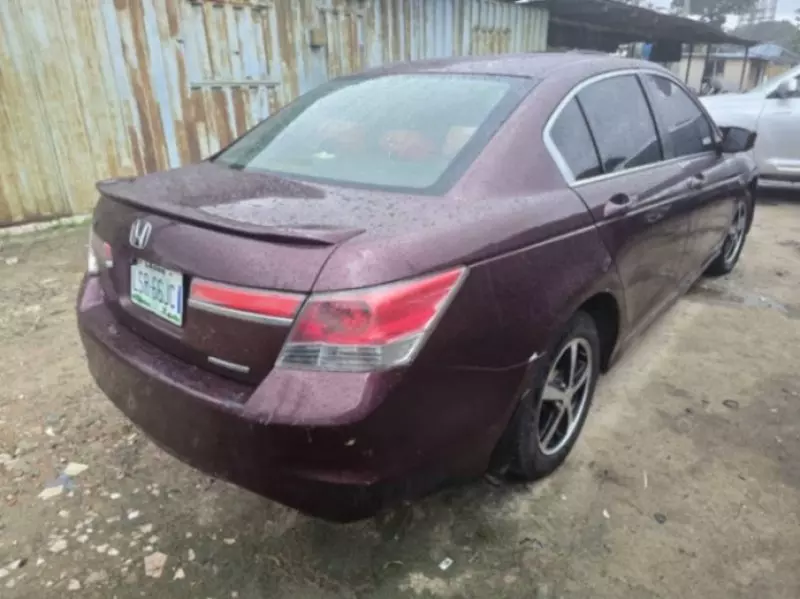 Honda Accord   - 2012