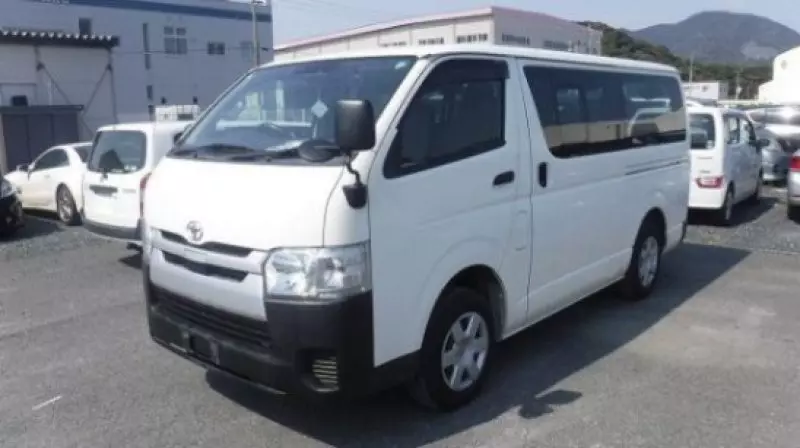 Toyota Hiace   - 2019