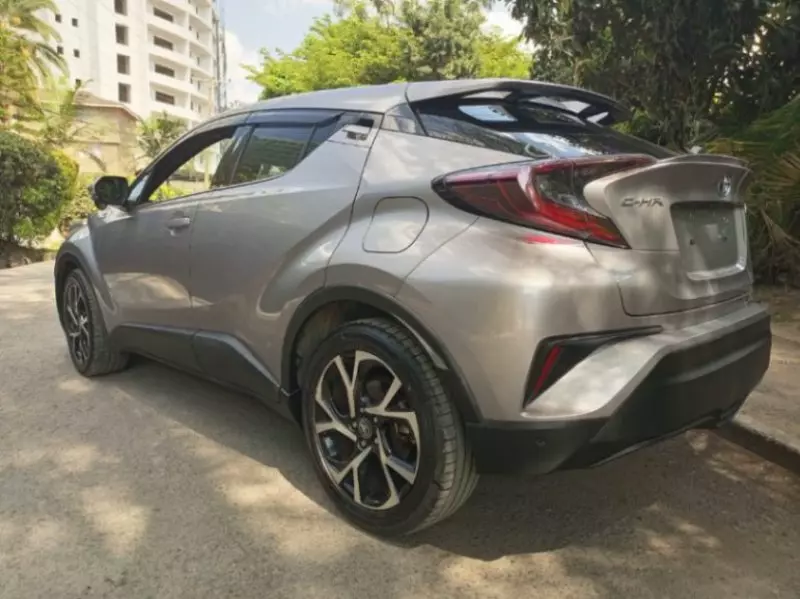 Toyota CH-R   - 2017