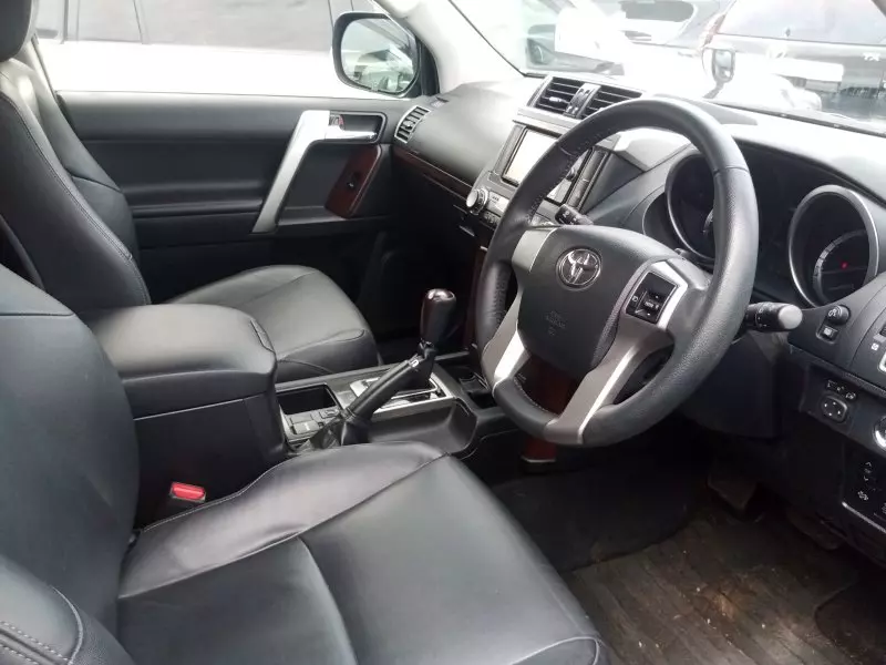 Toyota Landcruiser Prado   - 2016