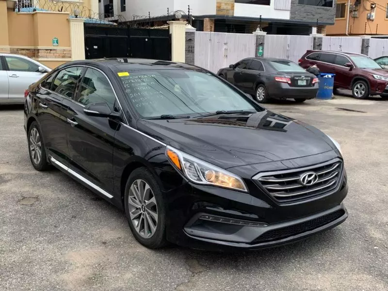 Hyundai Sonata   - 2015