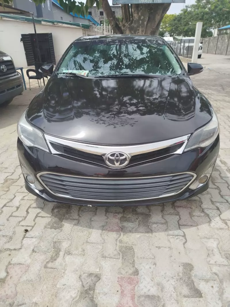 Toyota Avalon   - 2015