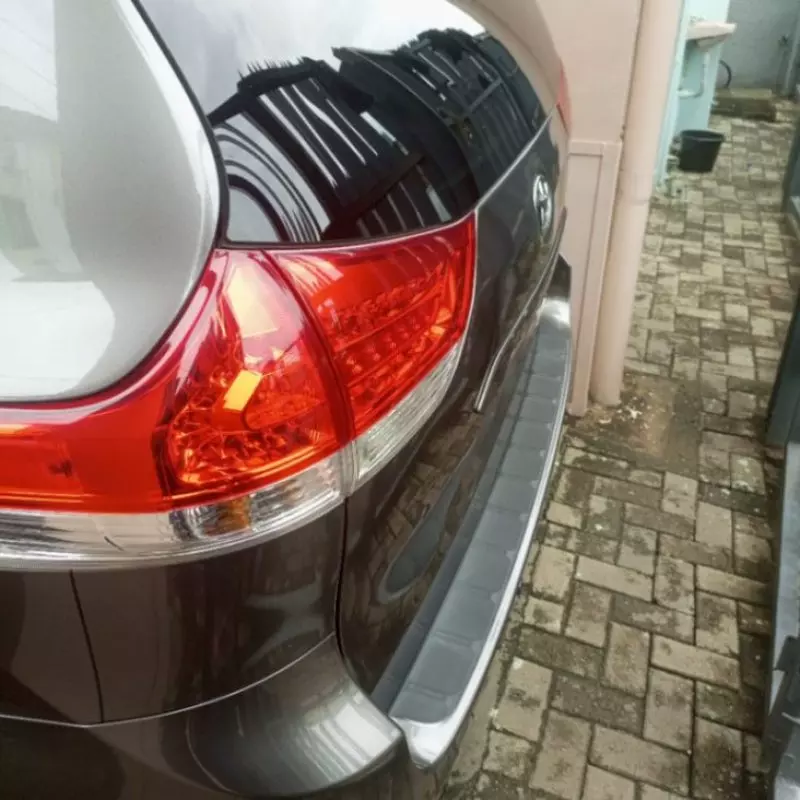 Toyota Sienna   - 2011