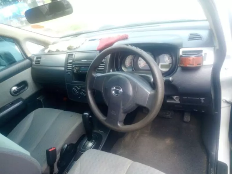 Nissan Tiida   - 2009
