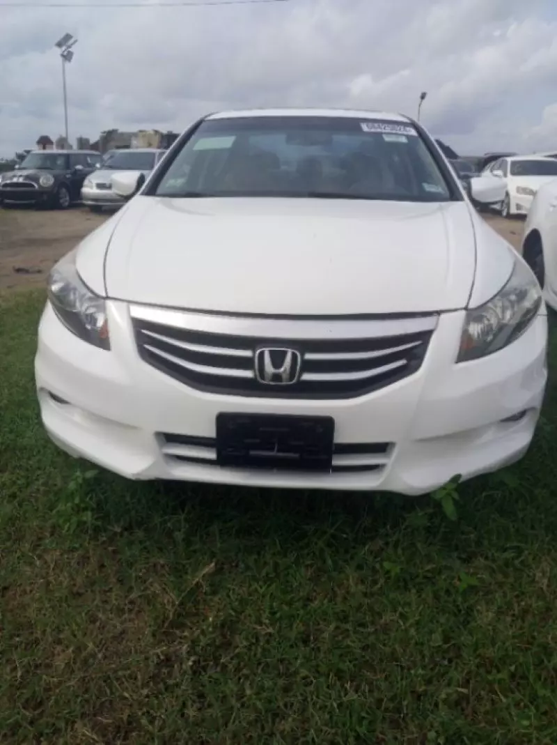 Honda Accord   - 2012