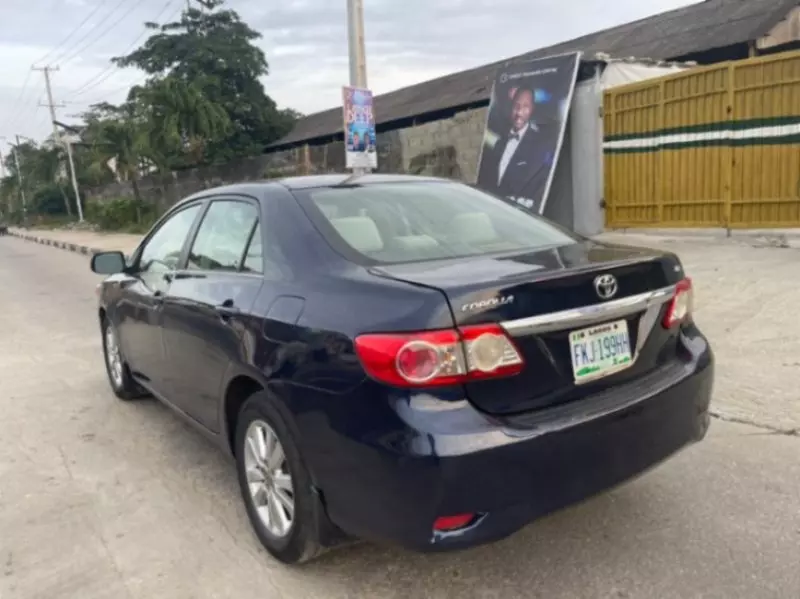 Toyota Corolla   - 2013