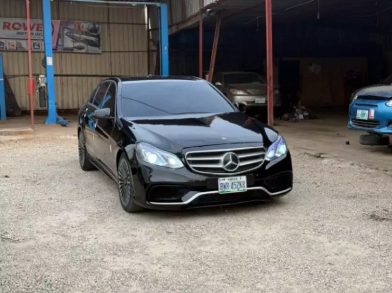Mercedes-Benz E 350   - 2012