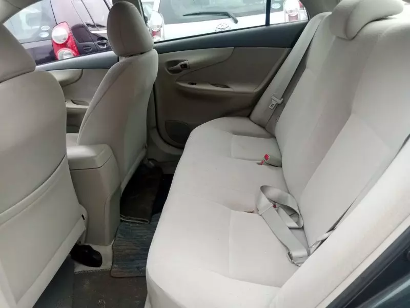 Toyota Axio    - 2009