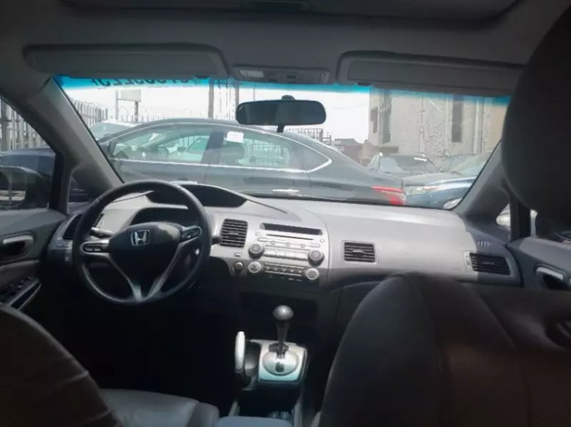 Honda Civic   - 2011