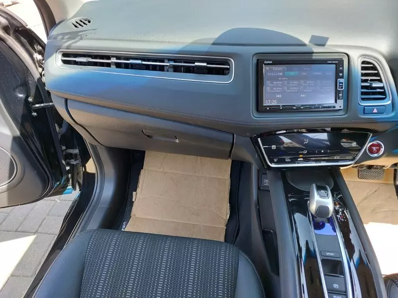 Honda Vezel    - 2018