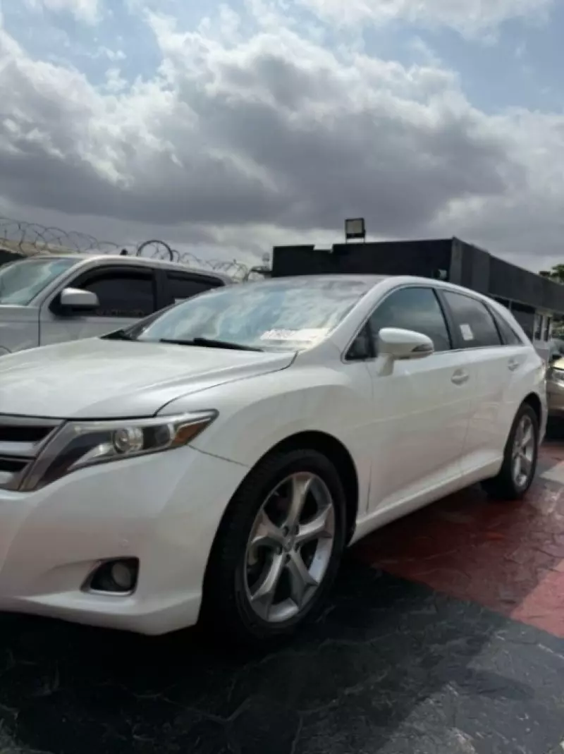 Toyota Venza   - 2013