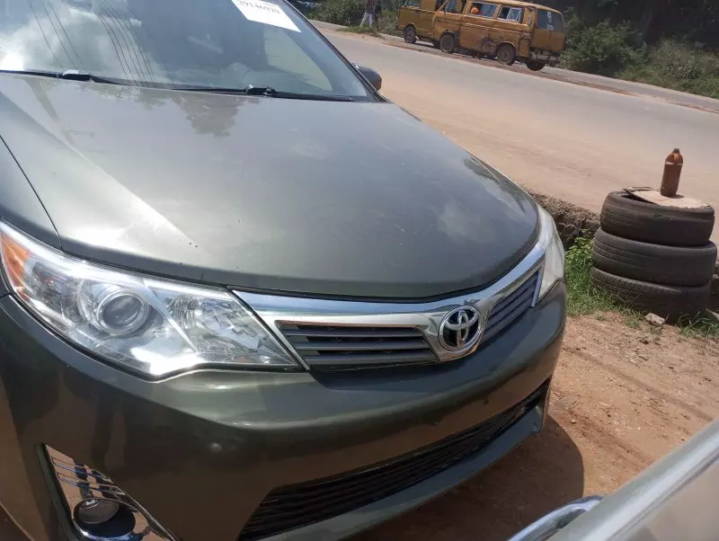 Toyota Camry   - 2012