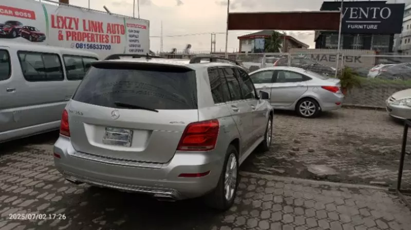 Mercedes-Benz GLK 350   - 2013