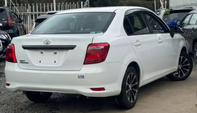 Toyota Axio    - 2018