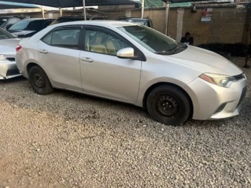 Toyota Corolla   - 2015
