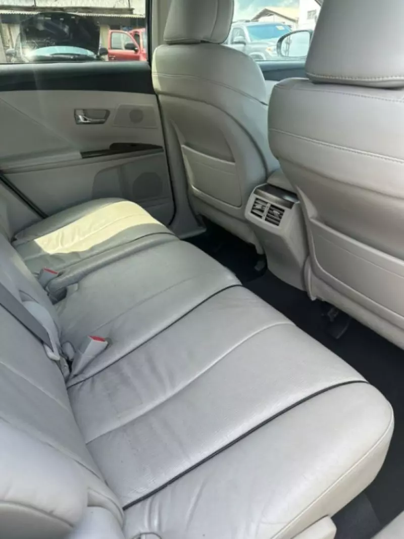 Toyota Venza   - 2010