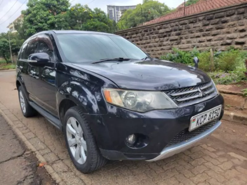 Mitsubishi OUTLANDER   - 2011