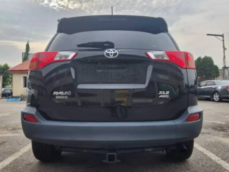 Toyota RAV4 - 2013