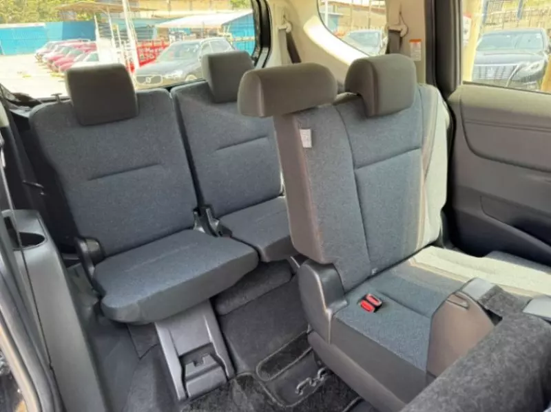 Toyota Sienta   - 2017
