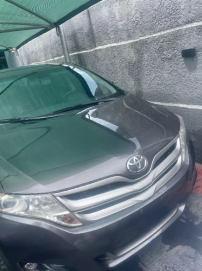 Toyota Venza   - 2013